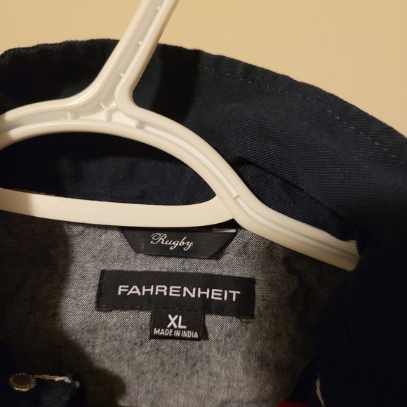 Tshirt XL - Picture 2 of 2